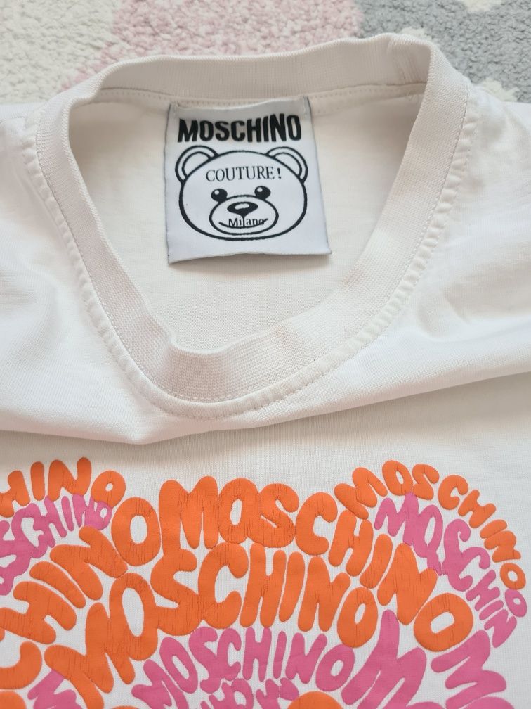 Tricou Moschino mărime M-L mic dama