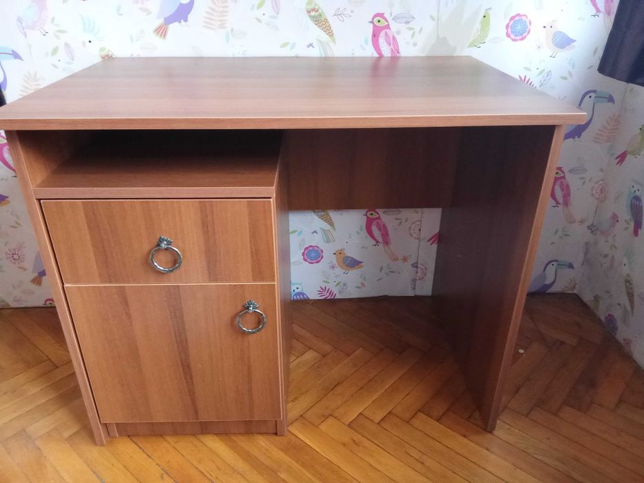 Детско легло 87/195 -2 бр и бюро 60/92