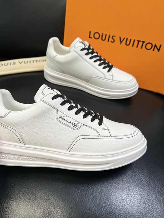 Adidasi Louis Vuitton , pe comanda , calitate premium , noi , 42