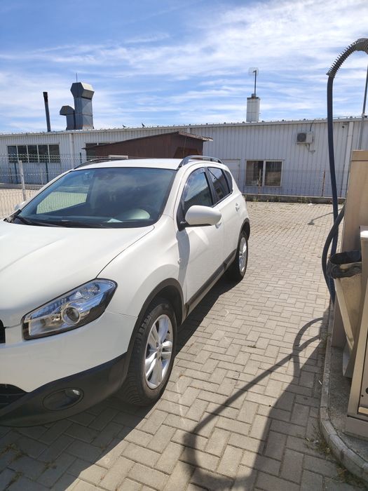 Vând  Nissan Qashqai