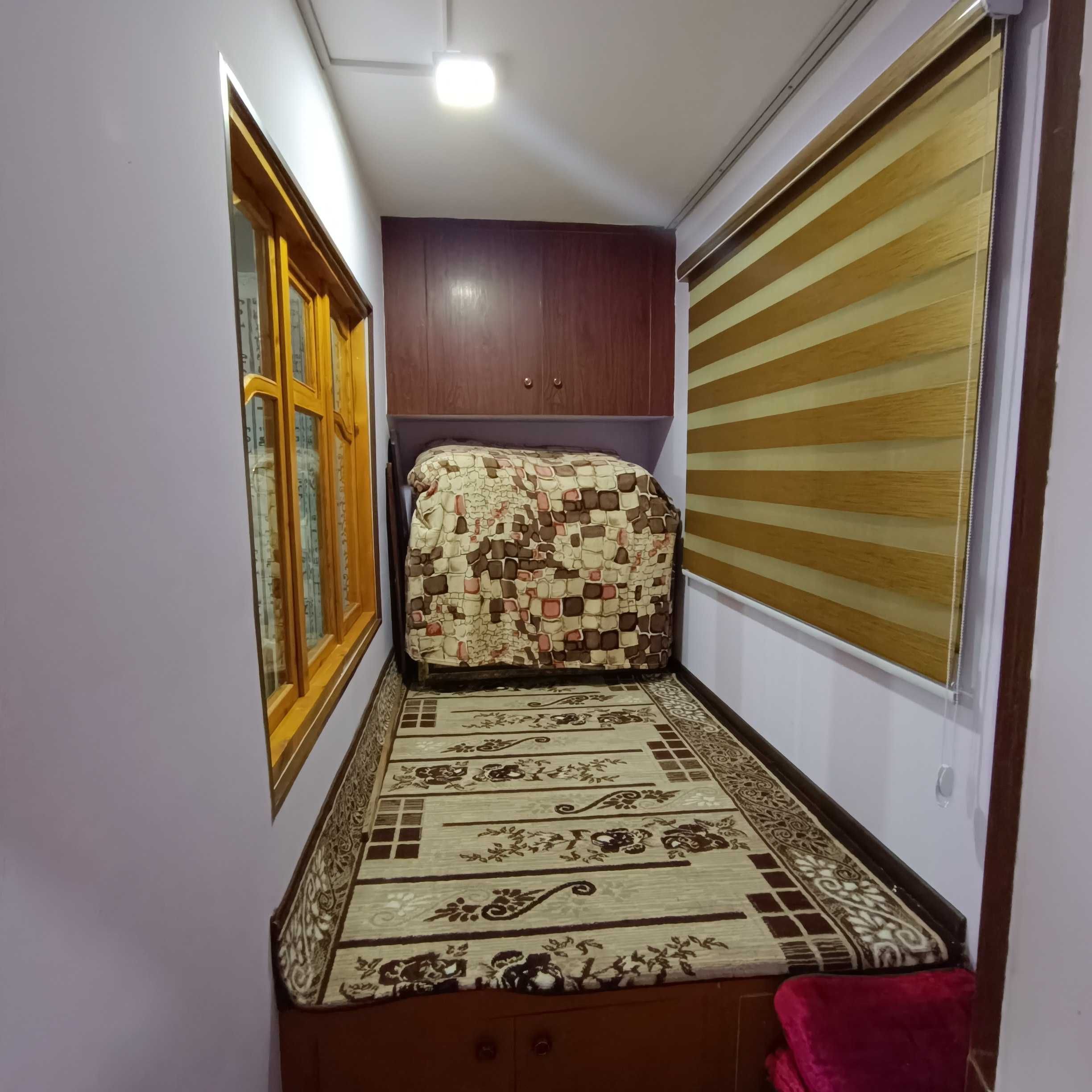 Срочно продается 4 комнатная квартира , Куйлюк,ТРЦ Компасс.