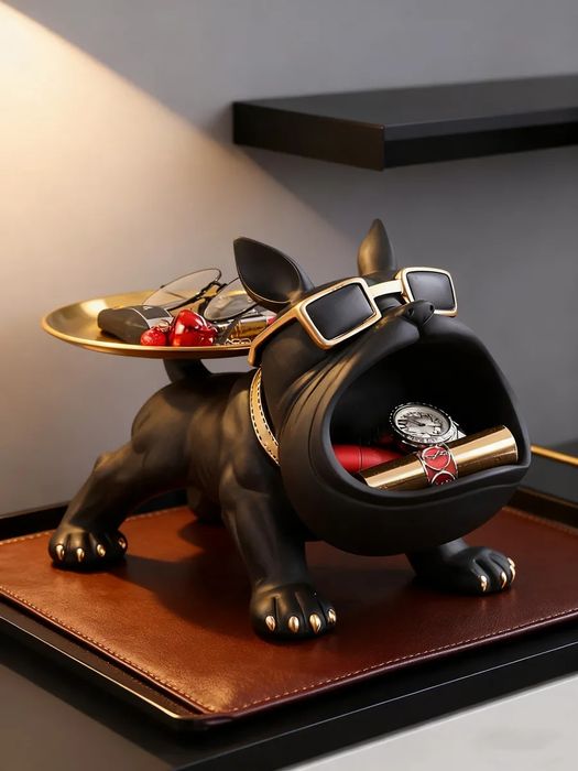 Статуя французского бульдога в современном стиле с подносом