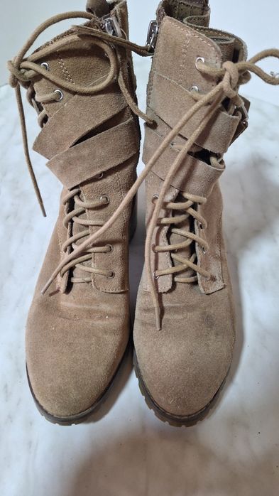 Ghete Stradivarius piele