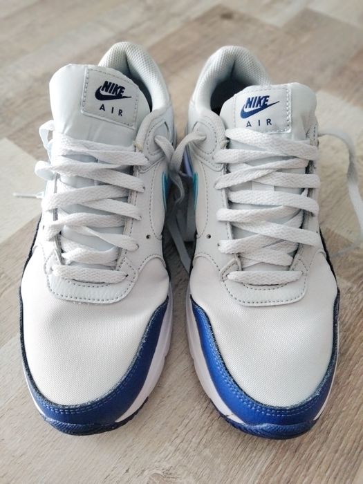 Adidași Nike air sc