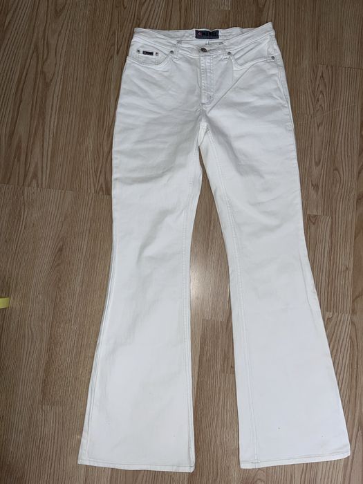 Blugi evatati de dama (WARDS)