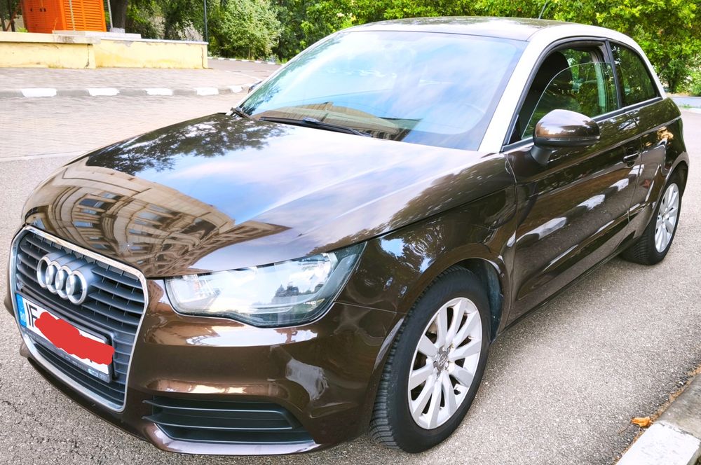 Audi A1 intretinut+ piese 550E incluse
