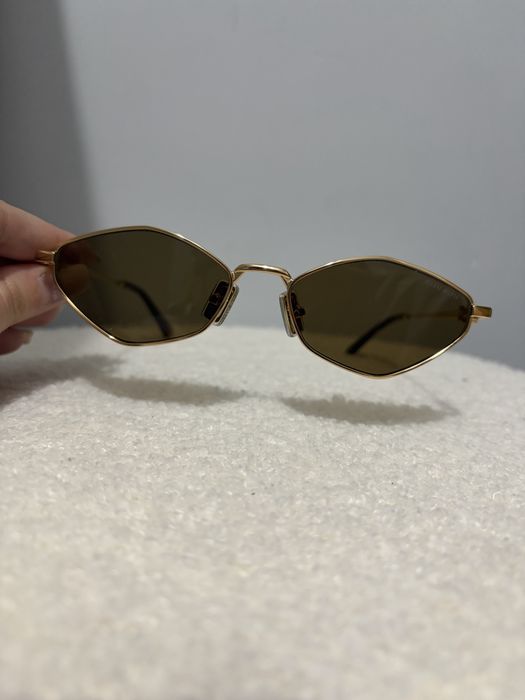 Miu miu слънчеви очила