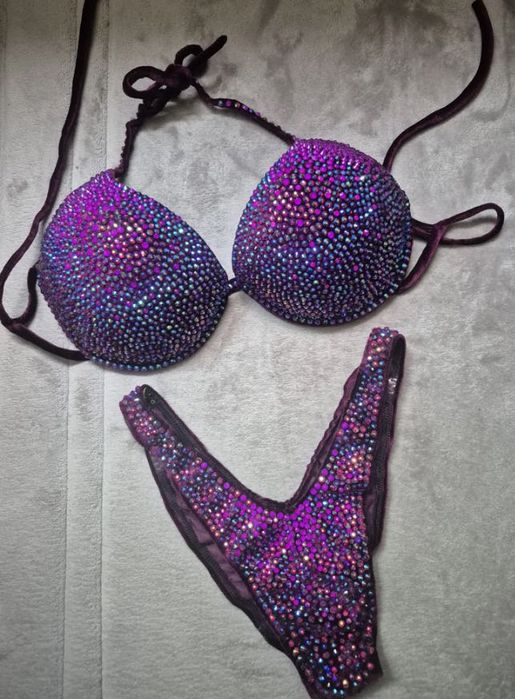 Състезателен бански костюм за IFBB/WABBA