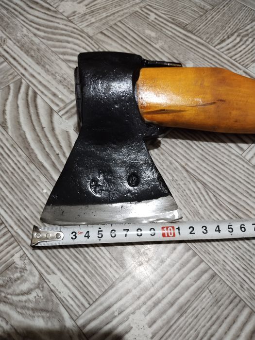 Топор для дров советский.