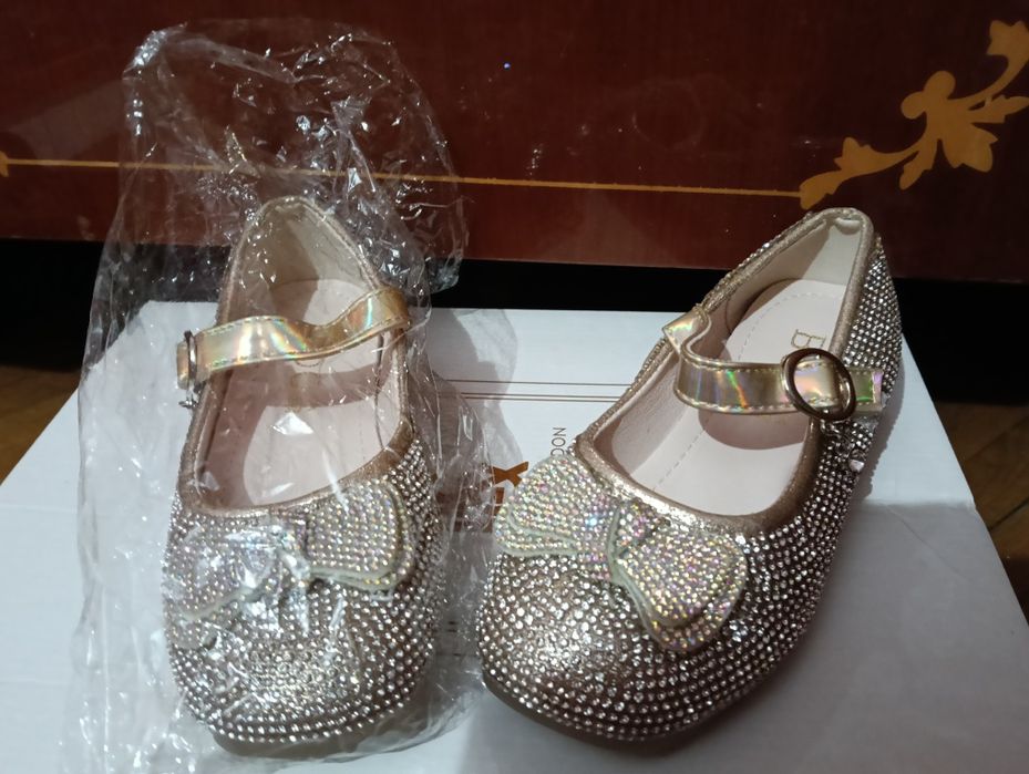 Papuci fetite eleganti