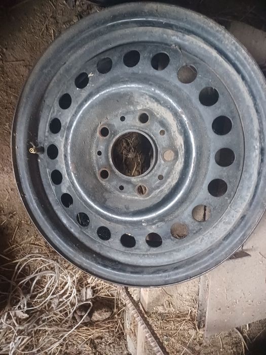 меняю диска от бмв на ауди с4