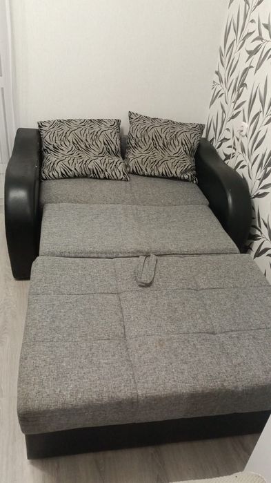 Продам диван в гостиную