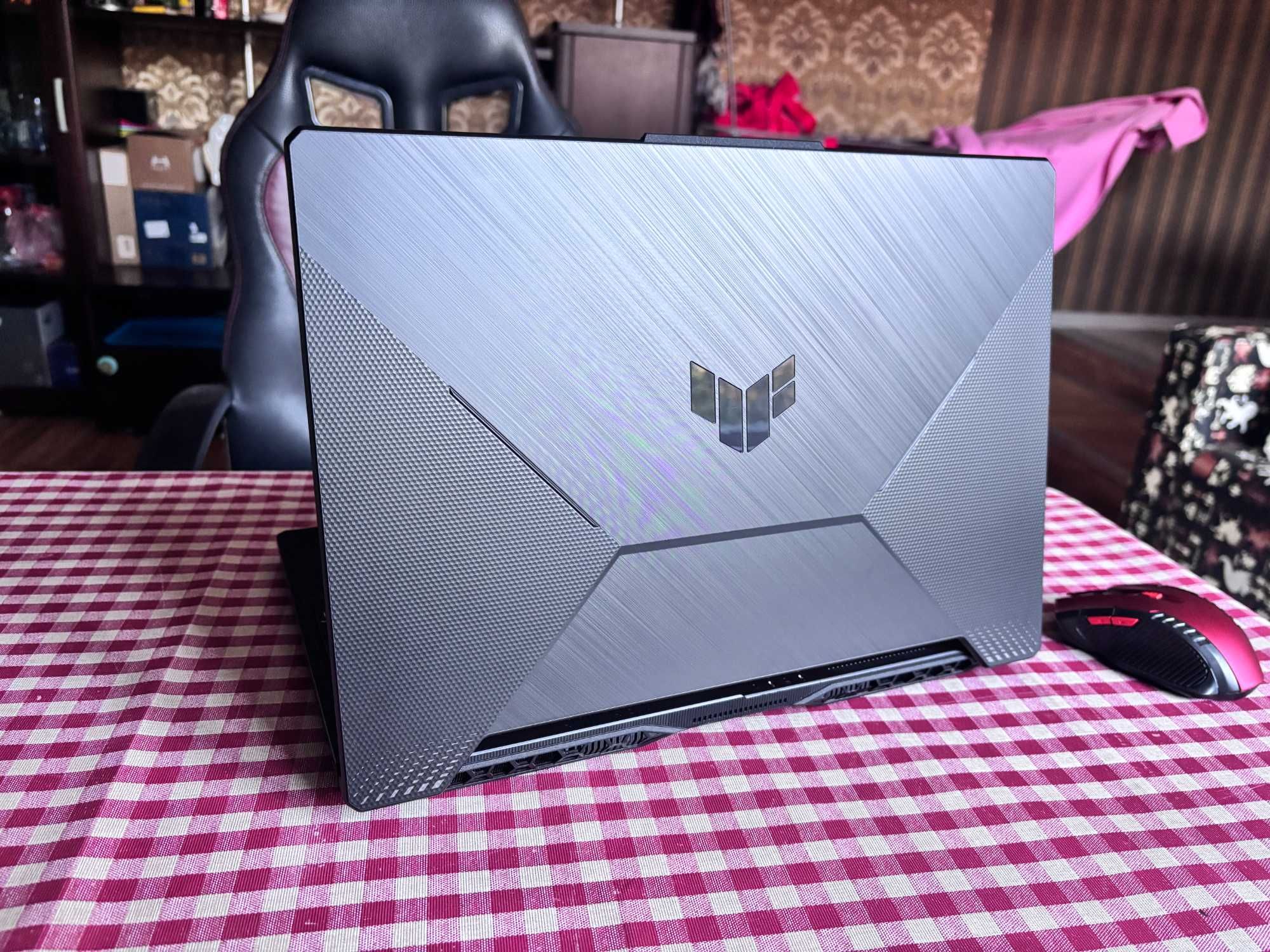 Asus TUF A15. Ryzen 5 7535hs. RTX 3050. 16 Ddr5 4800Mhz