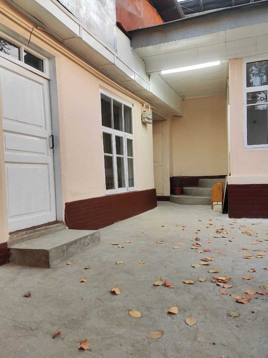 Арендага ховли под офис 5 хоналик Корасаройда!