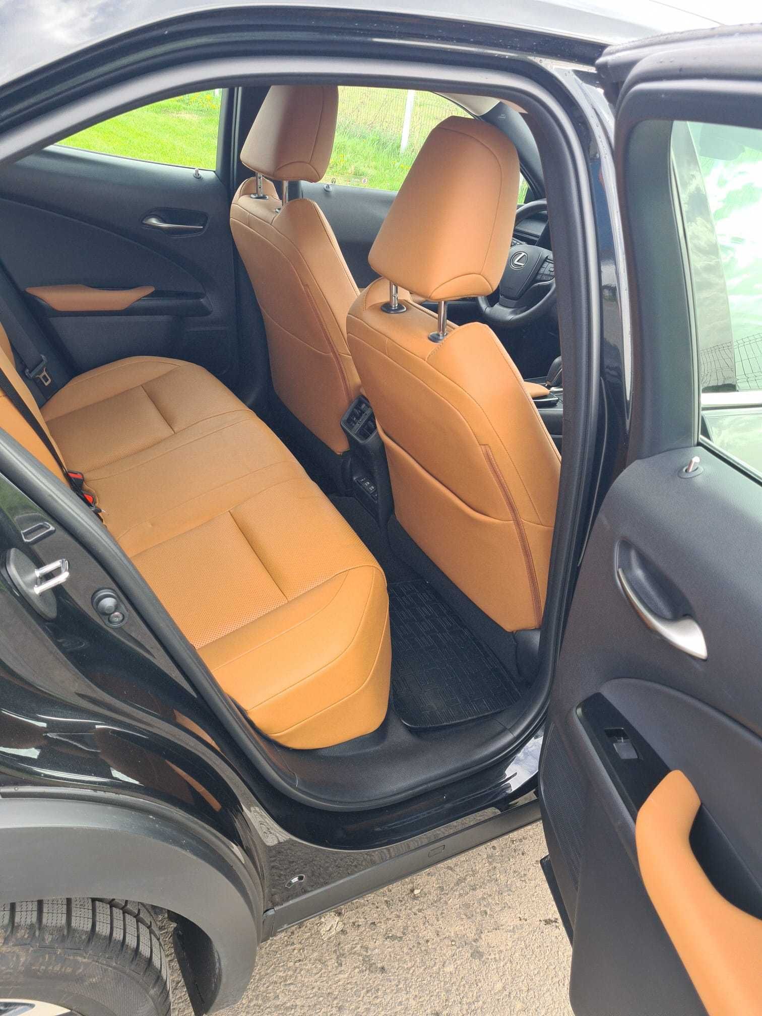 Lexus UX 300e (2021, 9.300 km, TVA deductibil)