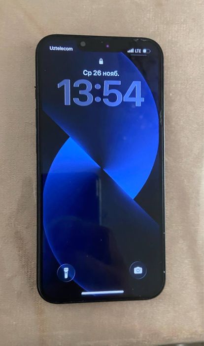 Iphone 13   ideal