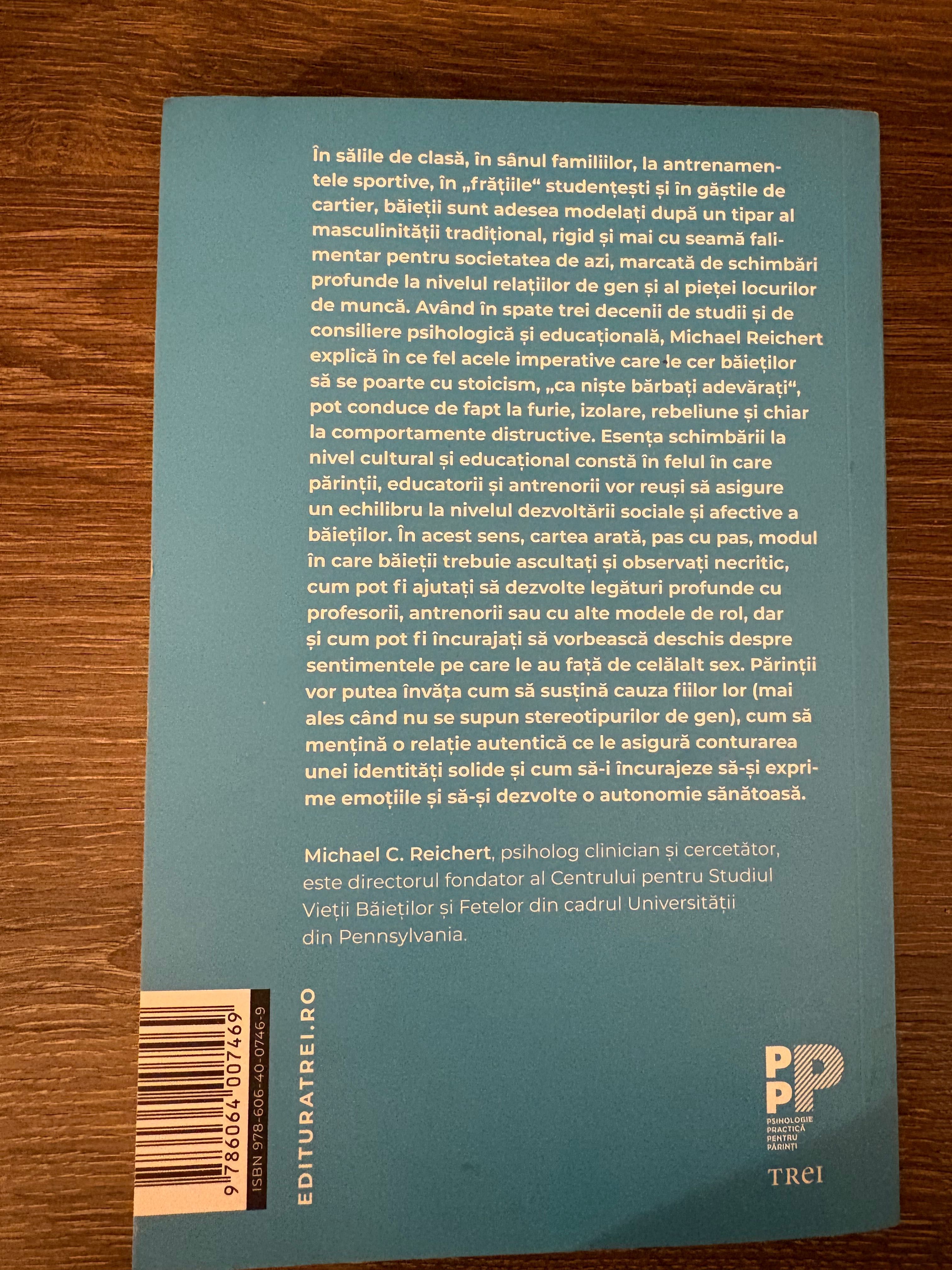 Carte “Cum sa cresti un baiat”