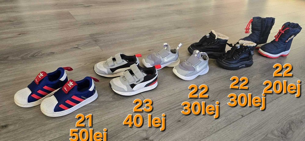 Vand Adidași copiii marime 22 5buc