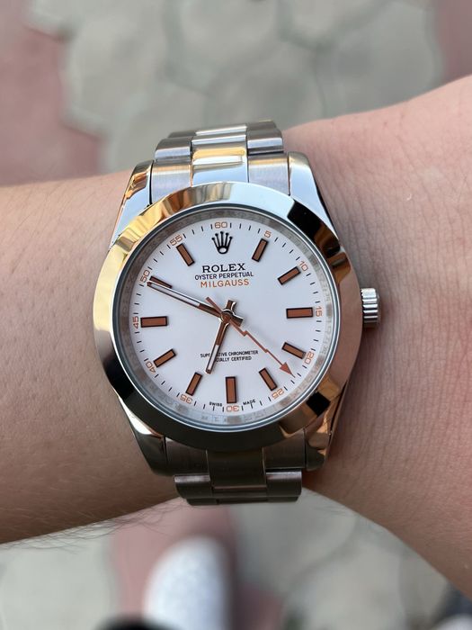 Часы Milgauss oyster