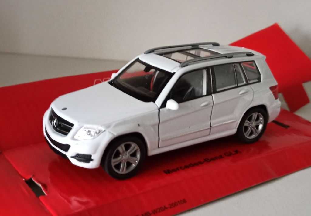 Macheta Mercedes Benz GLK-Class - Welly 1/36