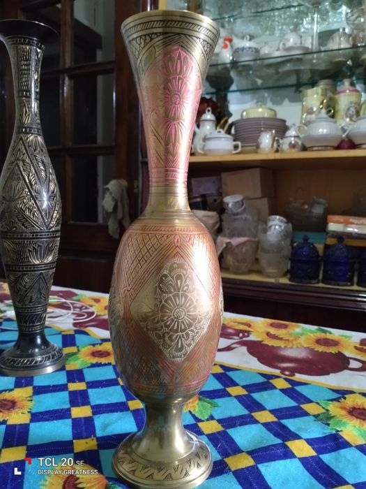 Вазы индийские из латуни