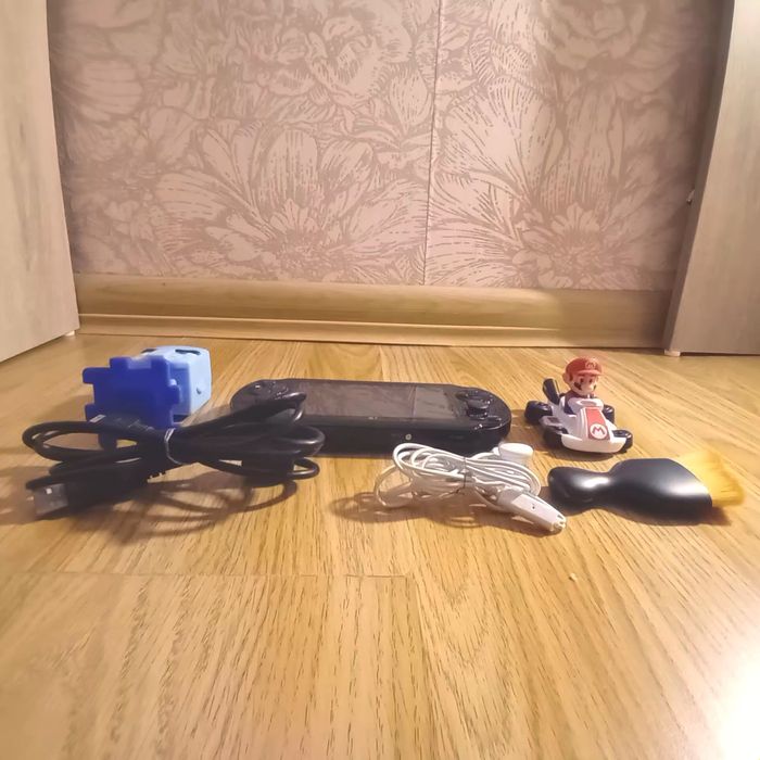 Стара цена 75лв нова цена:39лв + подараците на снимката игрова конзола