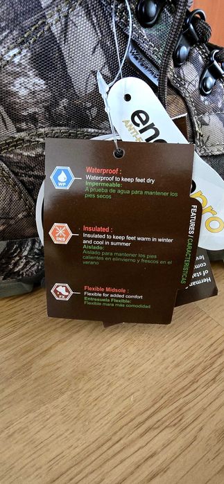 Продавам два чифта зимни боти олекотени.