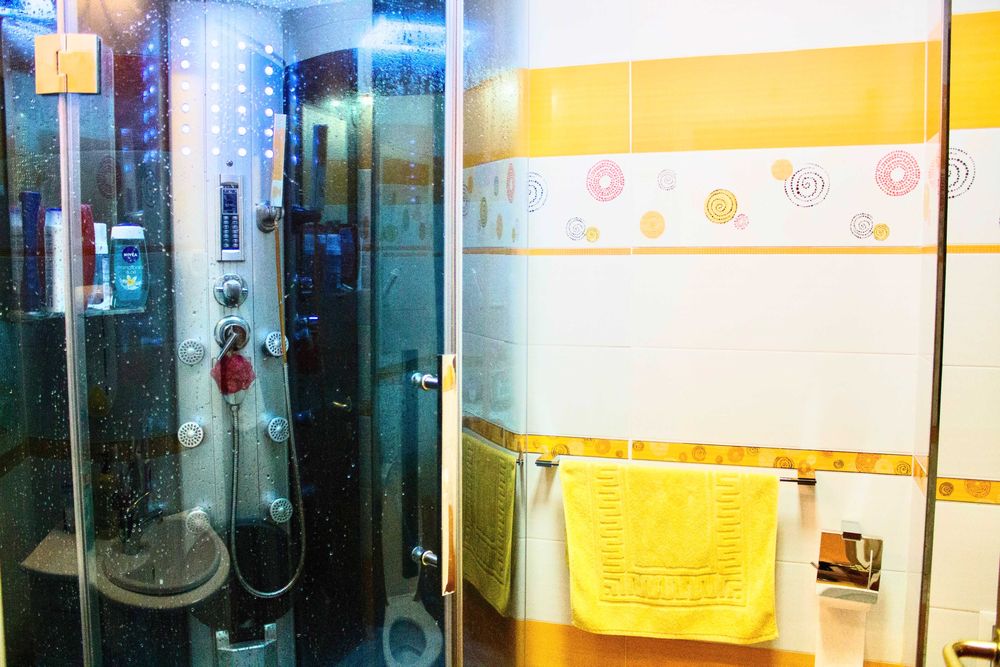 Дава се под наем Тристаен апартамент в София, Лозенец - 80 кв.м за 714 € - Снимка #5