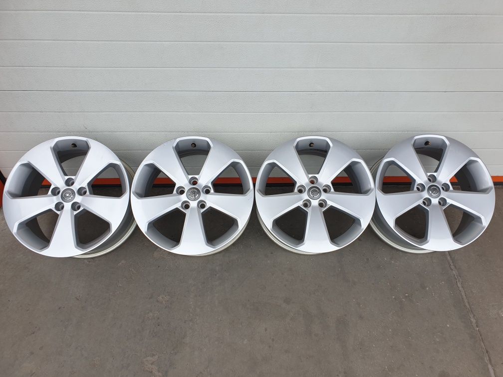 Оригинални джанти за ОПЕЛ OPEL R17 5x105 ET38 7J