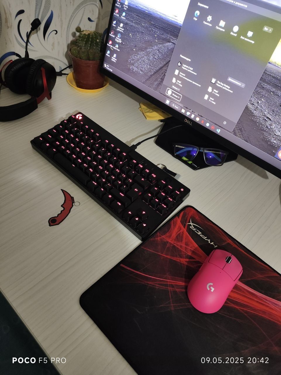 Wired Gaming Keyboard- Mechanical Switches
