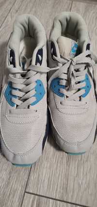 Nike Air Max folositi