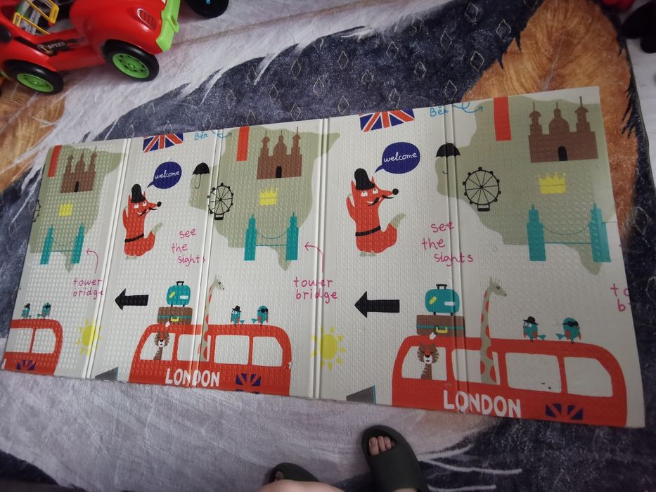 Vând covoraș pentru bebe