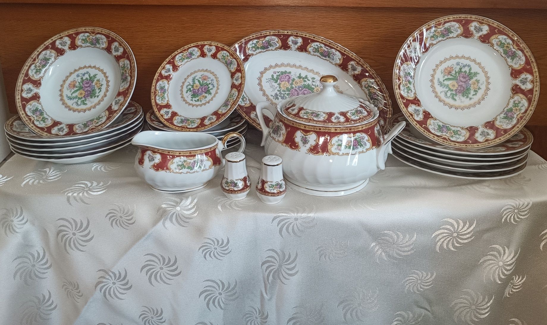 Порцеланови сервизи