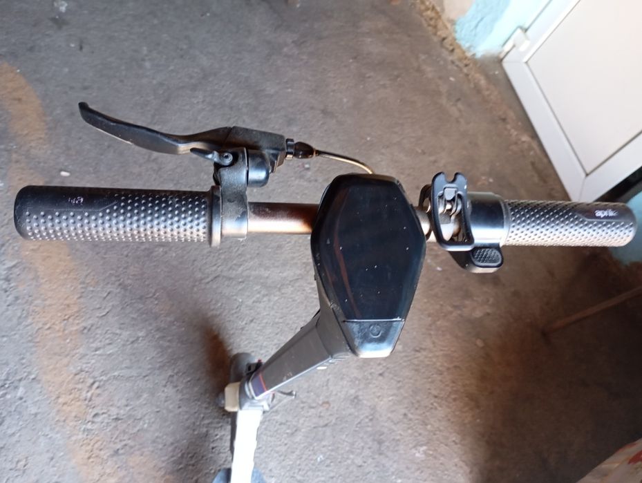 Trotineta Aprilia srz