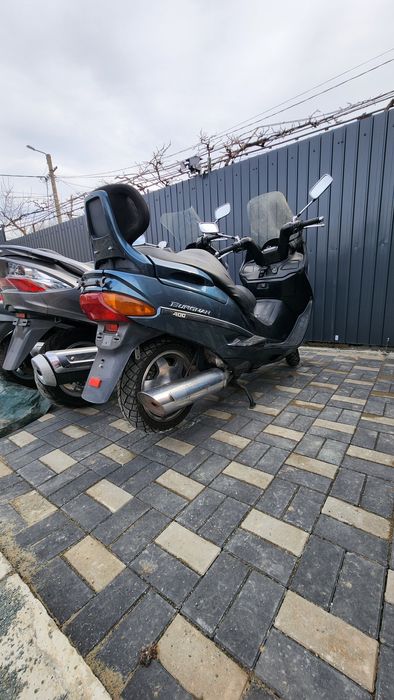 Suzuki Burgman 400
