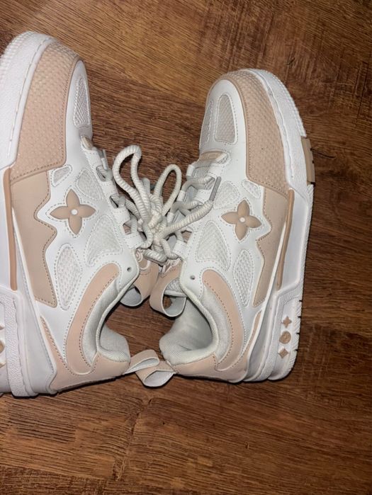 Adidasi LV albi noi nouti