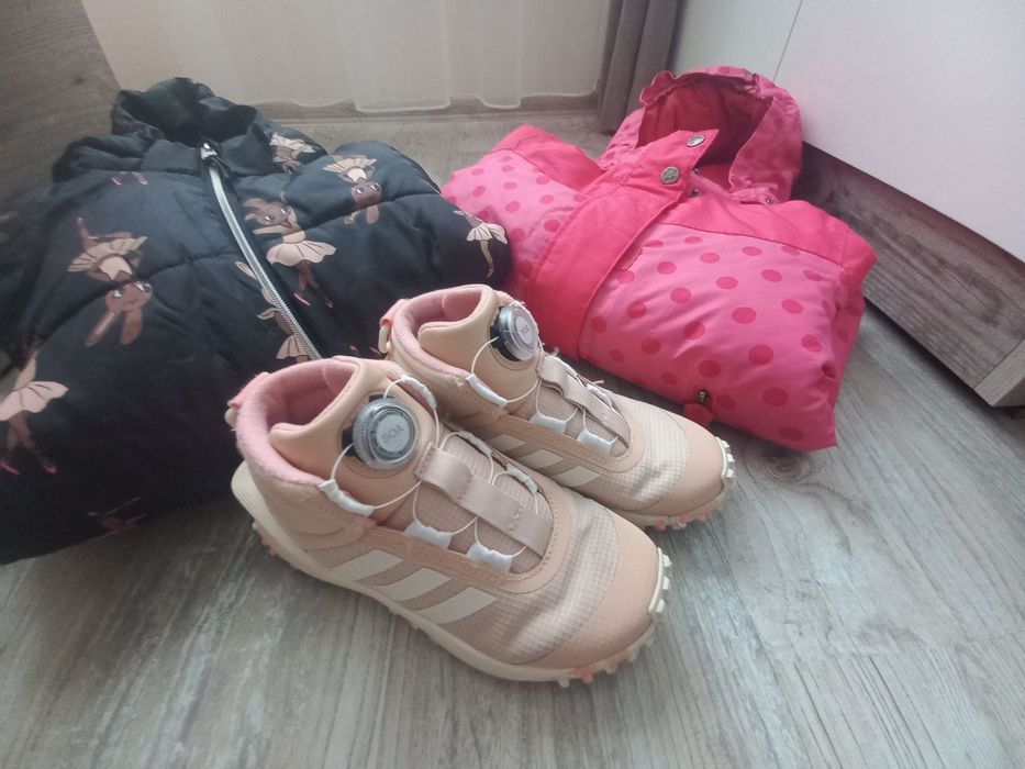Детски обувки и якета за момиме