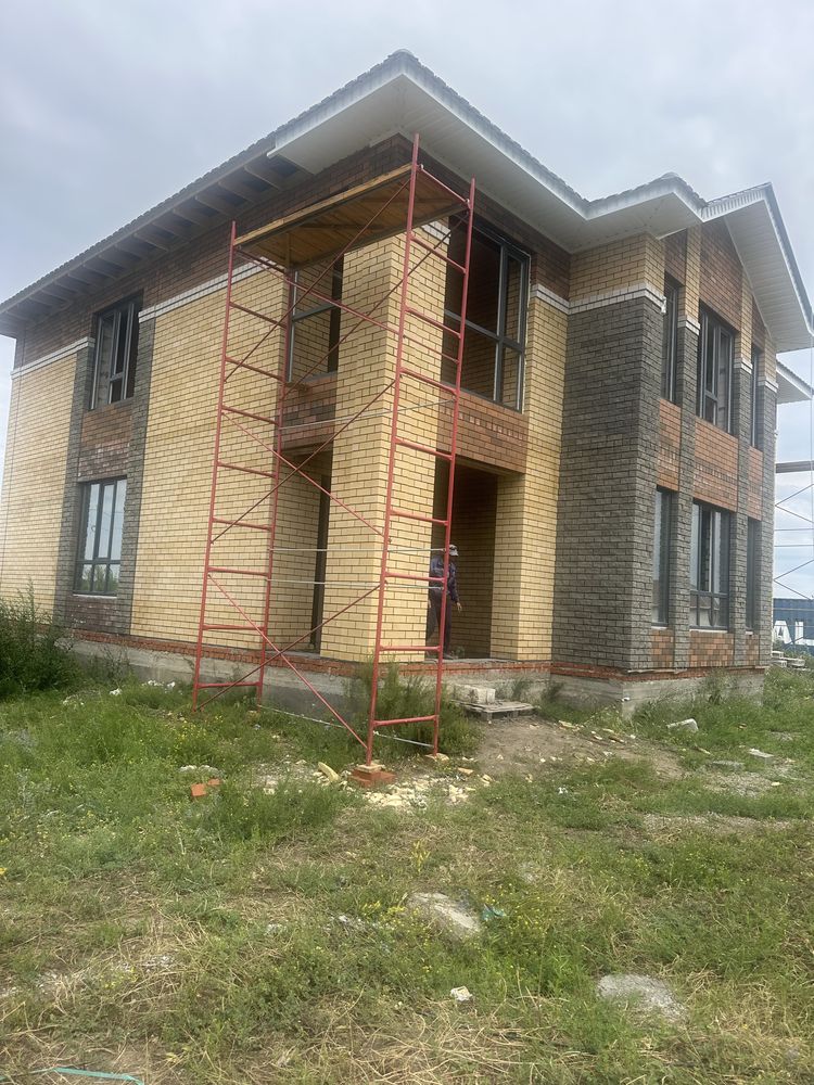 Строител бригада