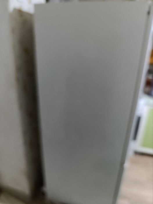 Холодильник BOSCH (KGN53V00NE), требует ремонта