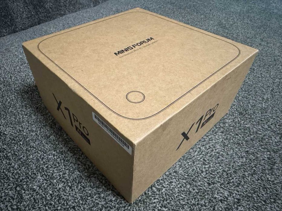 Minisforum / AI X1 Pro / AMD Ryzen AI 9 / 64+1Tb / Sigilat