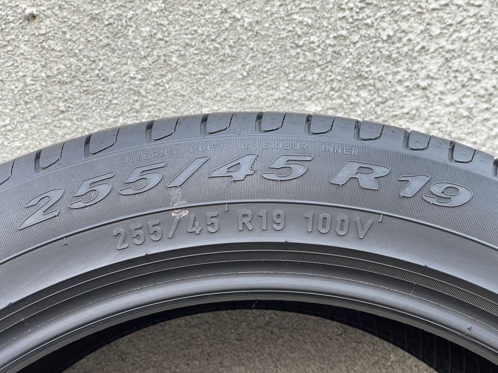 255/45/19 PIRELLI PROFIL 6.74mm Profil ramas 80%