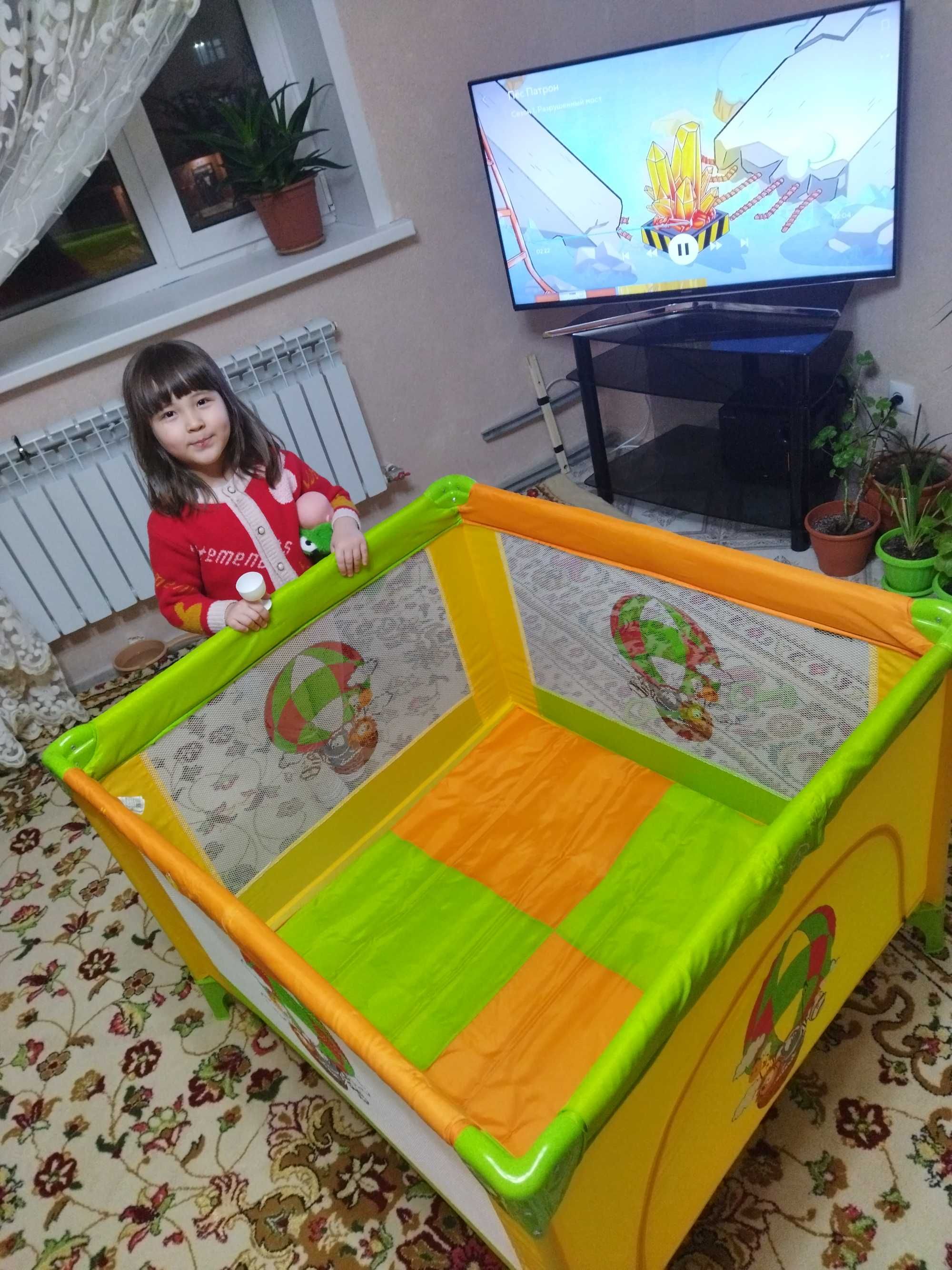 Продам детский игровой манеж