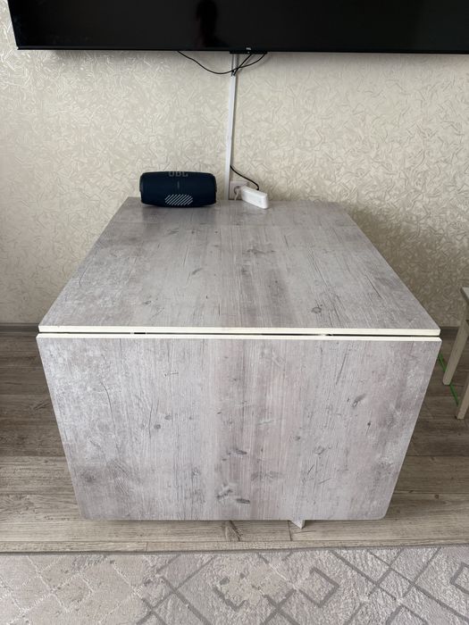 Книжный стол, стол книжка