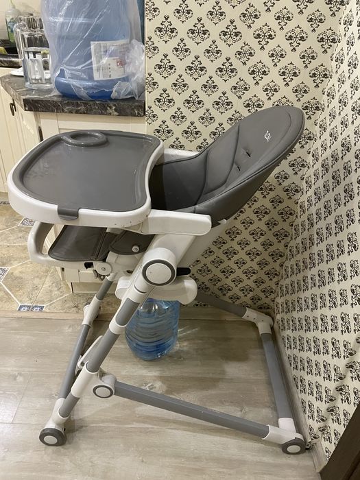 Продам детский стулчик для кормления