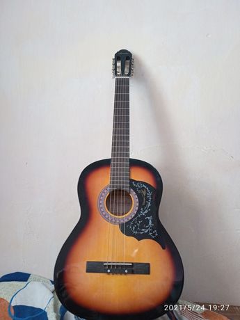 Акустический гитара agnetha