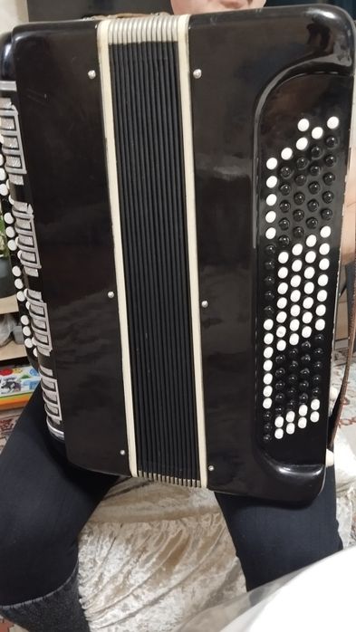 Баян 3- рядка 150000