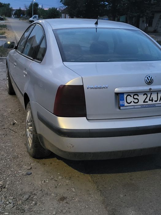 Vw Passat  1.6 benzina