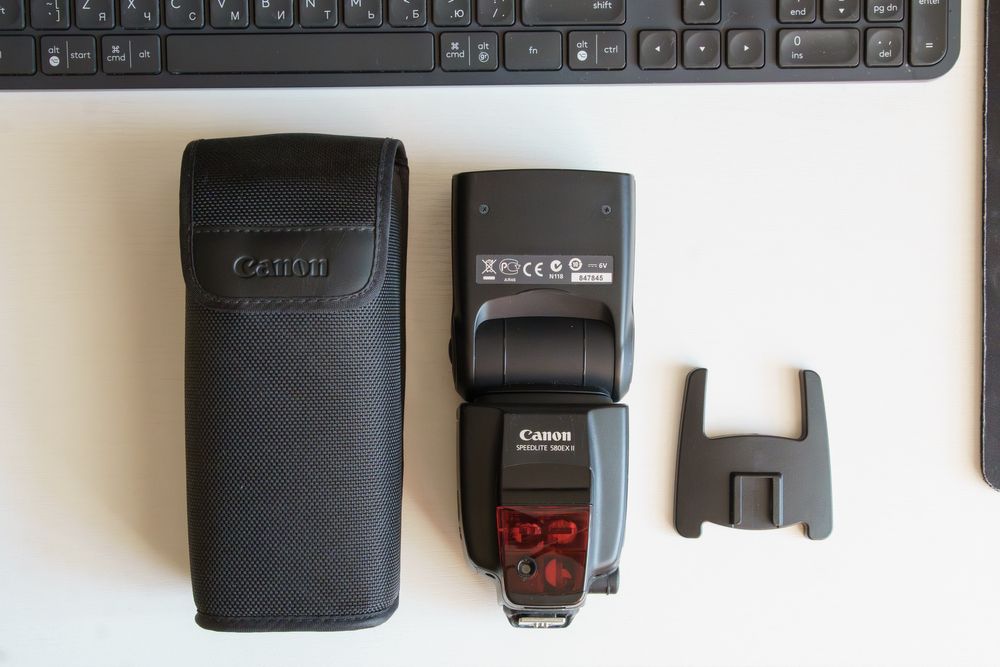 Вспышка Canon Speedlite 580EX II