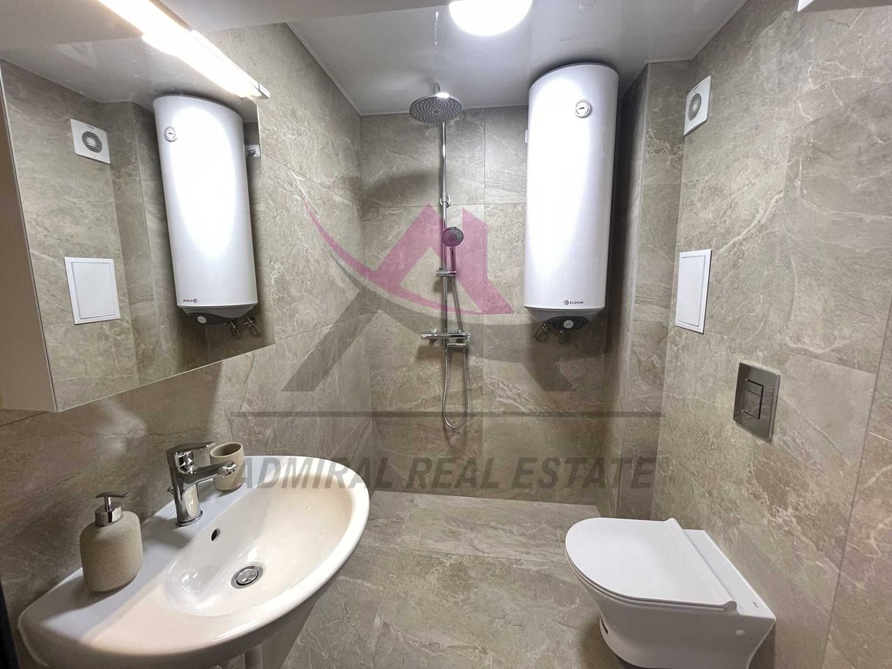 Дава се под наем Едностаен апартамент в Варна, ЖП Гара - 30 кв.м за 650 € - Снимка #3