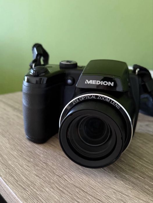 Vând Aparat foto/video Medion